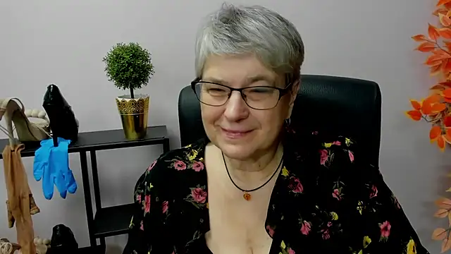 IrisDream online show from January 7, 10:54 am