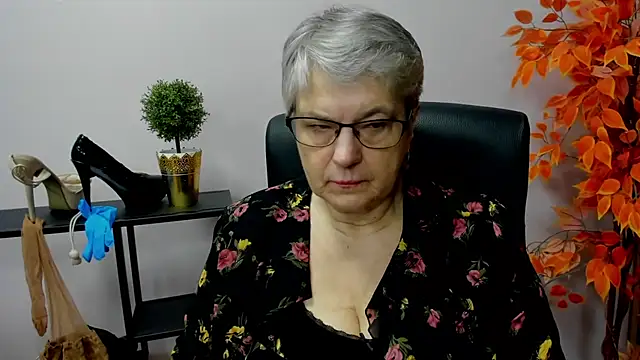 IrisDream online show from January 9, 7:10 am