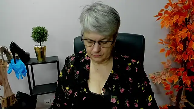 IrisDream online show from January 13, 7:11 am