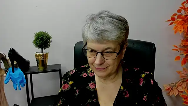 IrisDream online show from January 13, 10:47 am