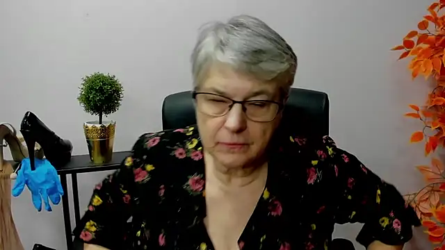 IrisDream online show from January 13, 1:49 pm