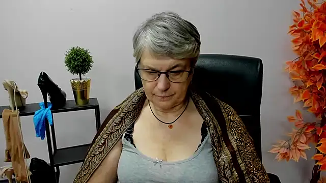 IrisDream online show from January 29, 1:49 pm