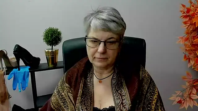 IrisDream online show from February 20, 11:09 am