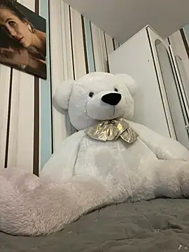 Liya my online show from March 18, 1:25 pm