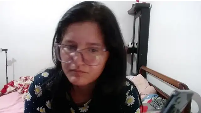 Snapshot of Angelinna_Milf chatting on September 17, 4:30 pm Angelinna Milf online show from September 17, 4:30 pm