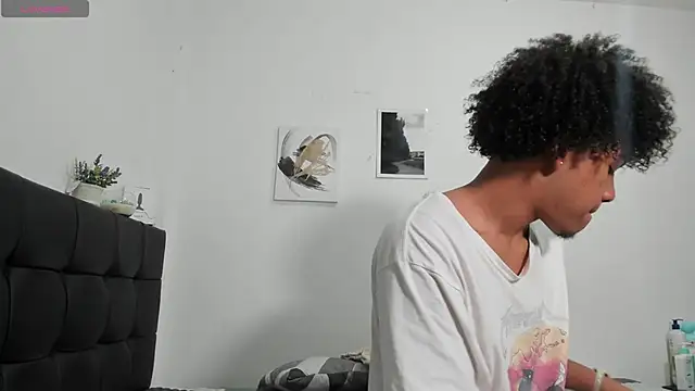 Snapshot of RoddyRich11 chatting on January 29, 2:10 pm RoddyRich11 online show from January 29, 2:10 pm