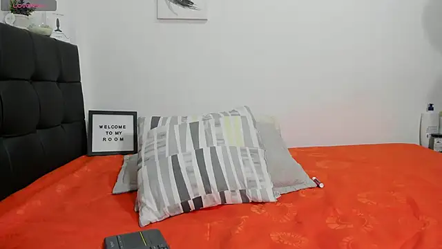 Snapshot of RoddyRich11 chatting on March 7, 2:12 pm RoddyRich11 online show from March 7, 2:12 pm