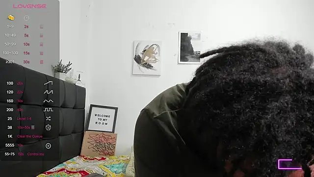 Snapshot of RoddyRich11 chatting on September 16, 12:44 am RoddyRich11 online show from September 16, 12:44 am