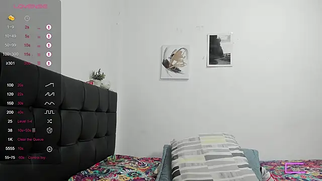 Snapshot of RoddyRich11 chatting on September 26, 11:36 am RoddyRich11 online show from September 26, 11:36 am