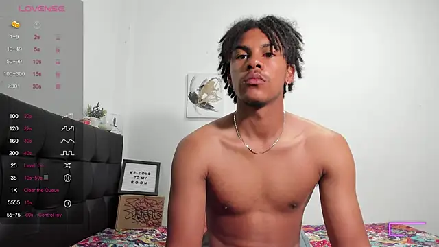 Snapshot of RoddyRich11 chatting on October 9, 11:41 am RoddyRich11 online show from October 9, 11:41 am