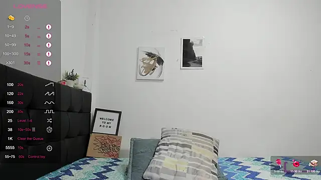 Snapshot of RoddyRich11 chatting on October 20, 11:43 am RoddyRich11 online show from October 20, 11:43 am