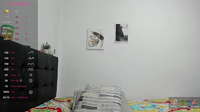 Snapshot of RoddyRich11 chatting on December 5, 12:03 pm RoddyRich11 online show from December 5, 12:03 pm