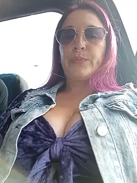 Snapshot of sophie_banger chatting on May 25, 8:37 pm sophie banger online show from May 25, 8:37 pm