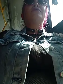 Snapshot of sophie_banger chatting on May 27, 7:44 pm sophie banger online show from May 27, 7:44 pm