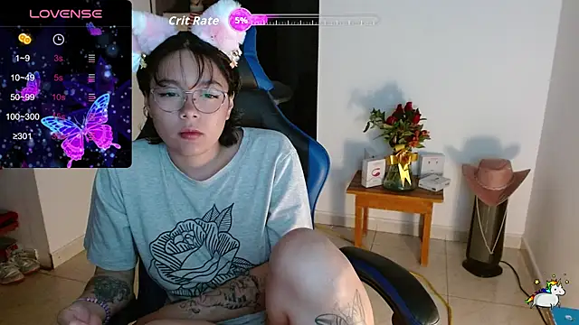 TRIXIE TANG28 online show from February 15, 1:13 am