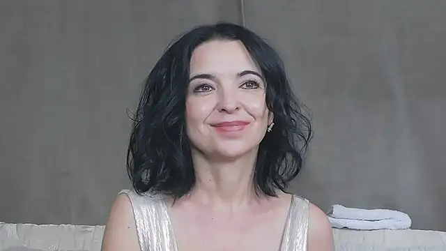 Snapshot of Ortensialady76 chatting on January 1, 6:05 am Ortensialady76 online show from January 1, 6:05 am