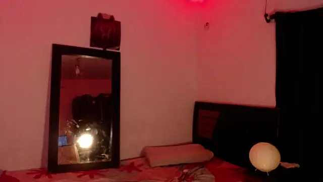 Snapshot of maxximus_100 chatting on January 19, 7:25 am maxximus 100 online show from January 19, 7:25 am