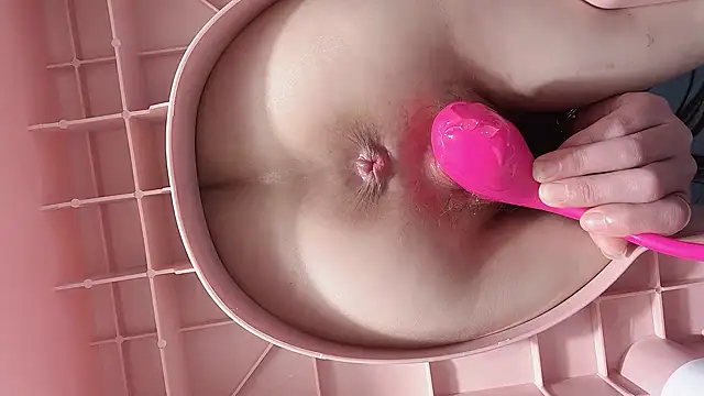 Snapshot of Krismil3 chatting on January 14, 11:31 am Krismil3 online show from January 14, 11:31 am