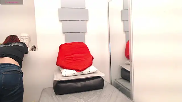 eva twiss online show from November 7, 12:38 pm