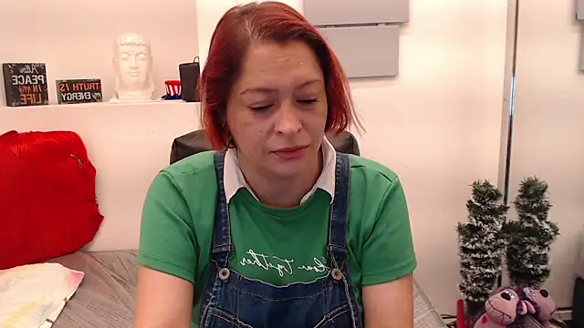 eva twiss online show from April 5, 12:46 pm