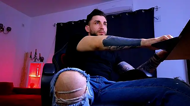 MightyAaron66 online show from March 5, 2:29 am