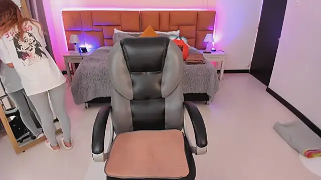 Tamy edwards online show from March 14, 8:14 pm