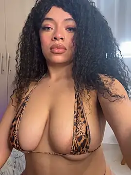 Alyssa Houston online show from January 16, 1:26 pm