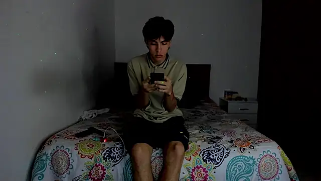 HeellBoy  online show from February 23, 6:00 am