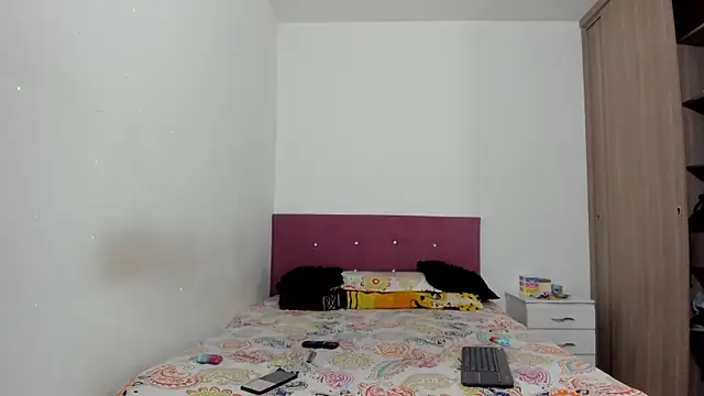 HeellBoy  online show from February 25, 5:00 pm