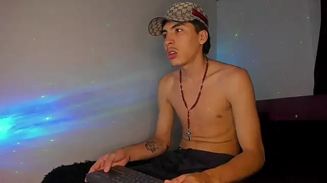 HeellBoy  online show from July 11, 11:17 pm