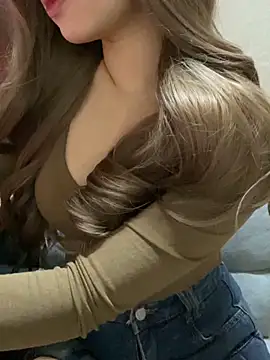 Snapshot of Jan_jang20 chatting on January 18, 2:33 pm Jan jang20 online show from January 18, 2:33 pm