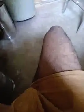 Snapshot of Muslim_Indian_Cock chatting on May 18, 8:53 am Muslim Indian Cock online show from May 18, 8:53 am
