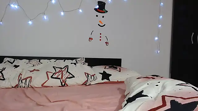 Snapshot of SweetMaddy888 chatting on January 8, 7:13 am SweetMaddy888 online show from January 8, 7:13 am