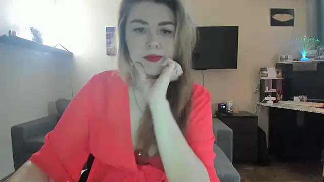 Snapshot of SofiaBells chatting on November 14, 10:58 am SofiaBells online show from November 14, 10:58 am