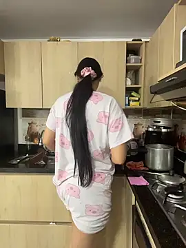 karla nill online show from March 11, 6:03 pm