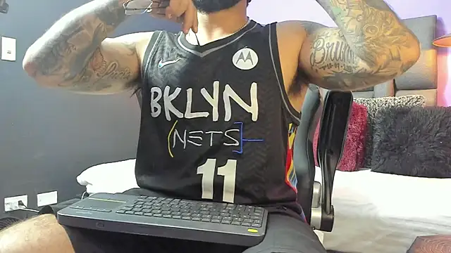 Lyon vach online show from September 18, 9:17 pm