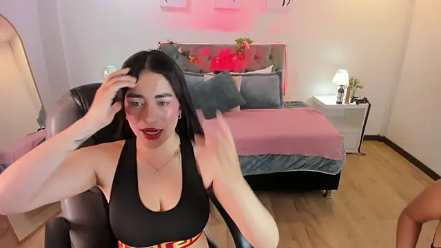 Icysweetcam online show from June 18, 12:20 pm