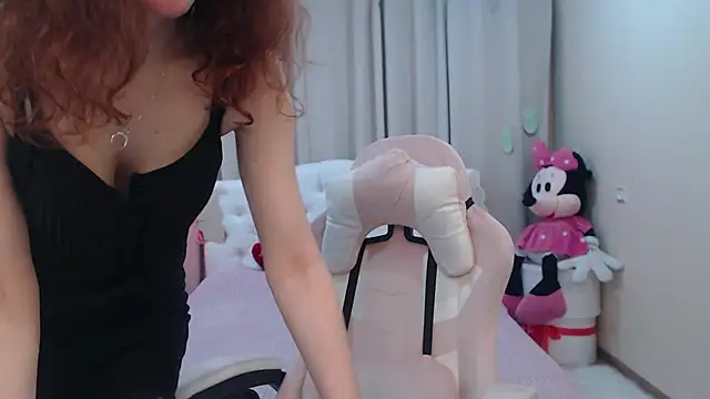 BarbaraStily online show from April 13, 8:20 am