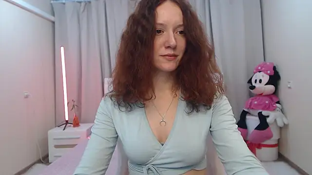 Snapshot of BarbaraStily chatting on May 6, 7:24 am BarbaraStily online show from May 6, 7:24 am