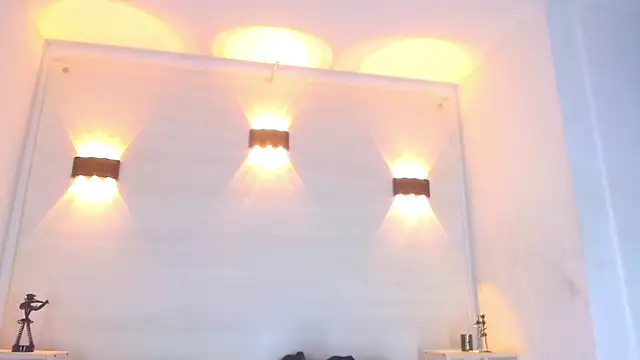 Snapshot of Molly_Spears chatting on February 10, 3:32 pm Molly Spears online show from February 10, 3:32 pm