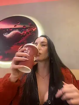 Snapshot of Roxana-Sexy chatting on February 16, 5:26 am Roxana-Sexy online show from February 16, 5:26 am