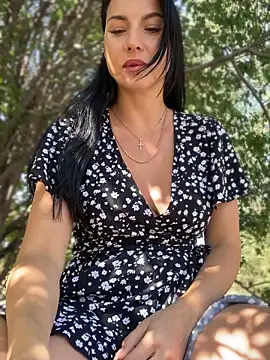 Snapshot of Roxana-Sexy chatting on September 14, 4:22 am Roxana-Sexy online show from September 14, 4:22 am