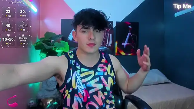 Snapshot of nolan_twink1 chatting on December 4, 10:41 pm nolan twink1 online show from December 4, 10:41 pm