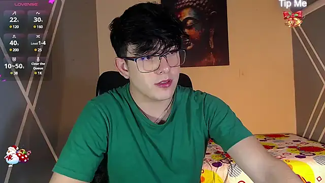 Snapshot of nolan_twink1 chatting on December 17, 9:05 pm nolan twink1 online show from December 17, 9:05 pm