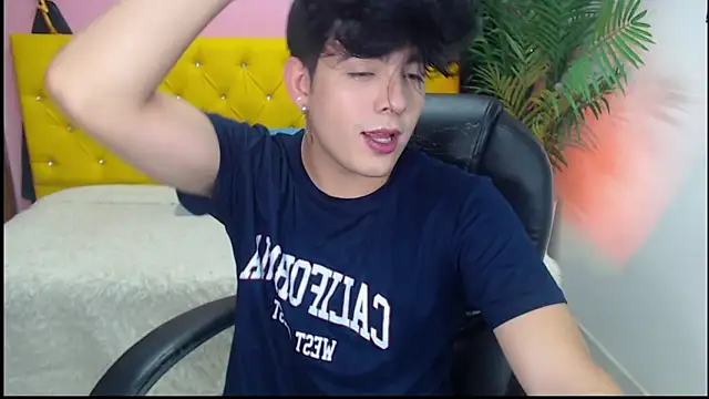 Snapshot of nolan_twink1 chatting on January 22, 5:38 pm nolan twink1 online show from January 22, 5:38 pm