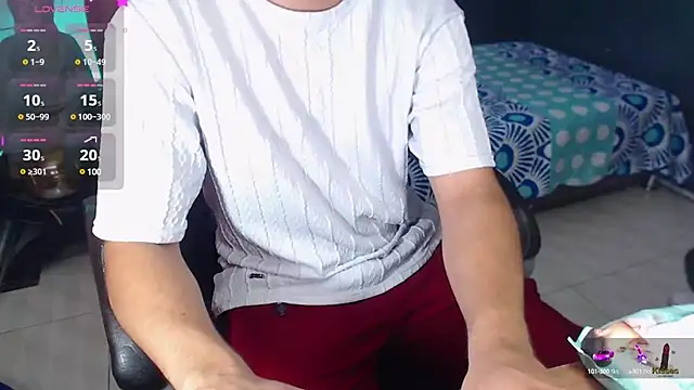 Snapshot of nolan_twink1 chatting on February 5, 5:42 pm nolan twink1 online show from February 5, 5:42 pm