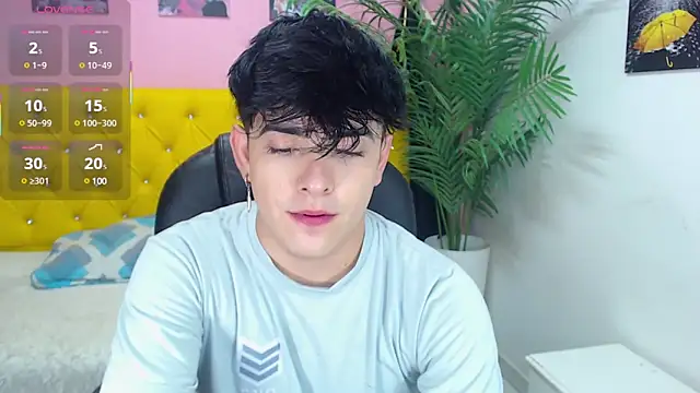 Snapshot of nolan_twink1 chatting on March 11, 5:35 pm nolan twink1 online show from March 11, 5:35 pm