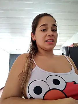 LaurenWelly  online show from February 17, 4:37 pm