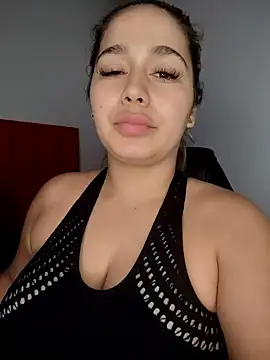 LaurenWelly  online show from November 22, 9:47 pm