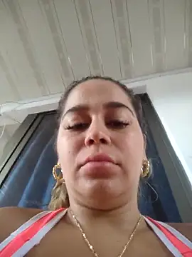 LaurenWelly  online show from March 18, 4:32 pm